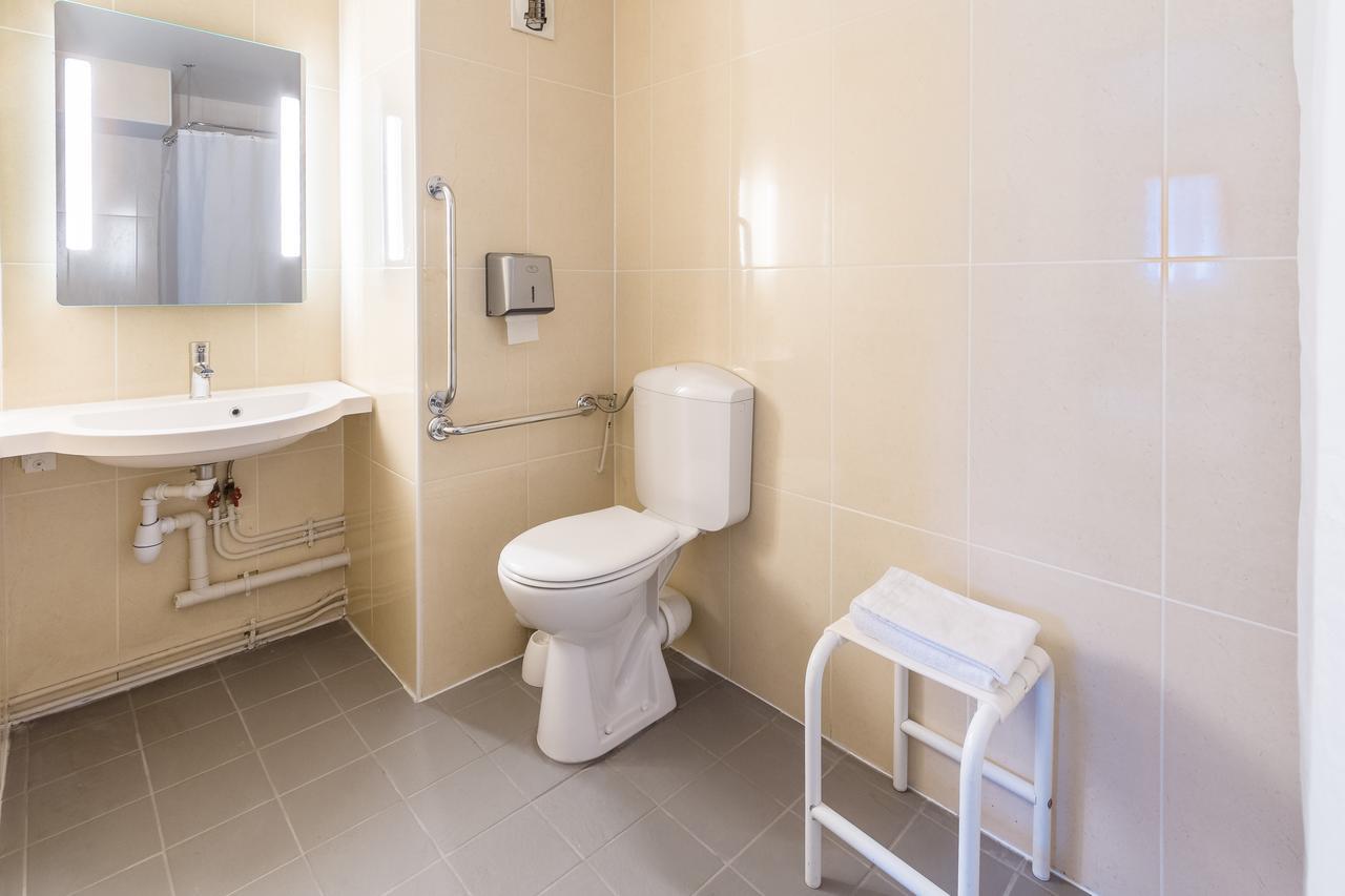 B&B Hotel באיון מראה חיצוני תמונה